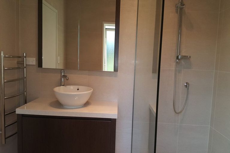 Photo of property in 3 Hobson Heights Road, Lucas Heights, Auckland, 0632