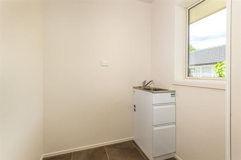 Photo of property in 56 Greendale Avenue, Avonhead, Christchurch, 8042