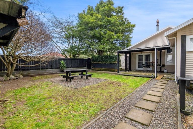 Photo of property in 13 Page Street, Stratford, 4332