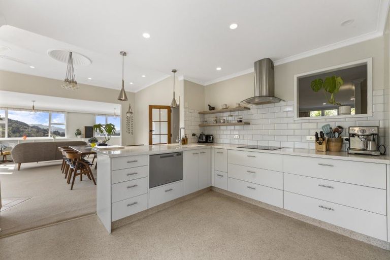 Photo of property in 22 Shandon Street, Roseneath, Port Chalmers, 9023