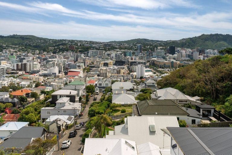 Photo of property in 7/109 Majoribanks Street, Mount Victoria, Wellington, 6011