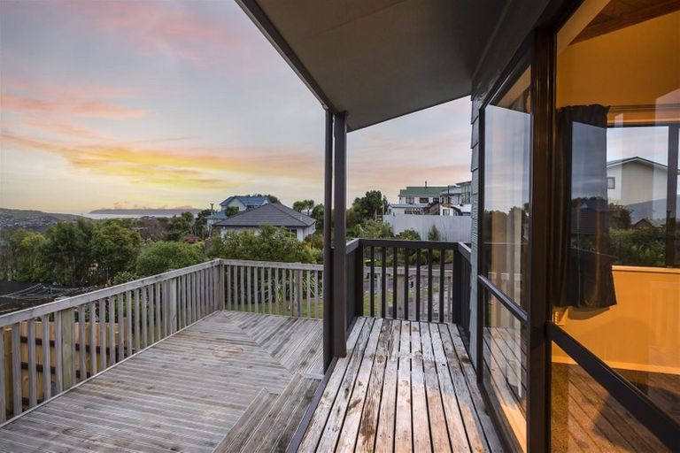 Photo of property in 21 Doncaster Terrace, Ascot Park, Porirua, 5024