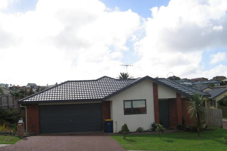 Photo of property in 23 San Pedro Place, Henderson, Auckland, 0612