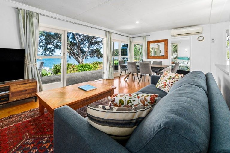 Photo of property in 49 The Strand, Russell, 0202