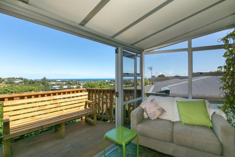 Photo of property in 86 Queens Road, Glen Avon, New Plymouth, 4312