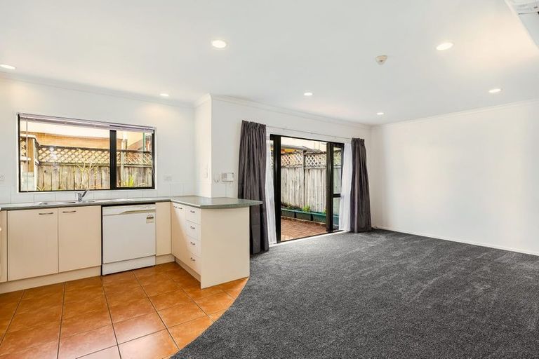 Photo of property in 17/2 Arawa Street, New Lynn, Auckland, 0600