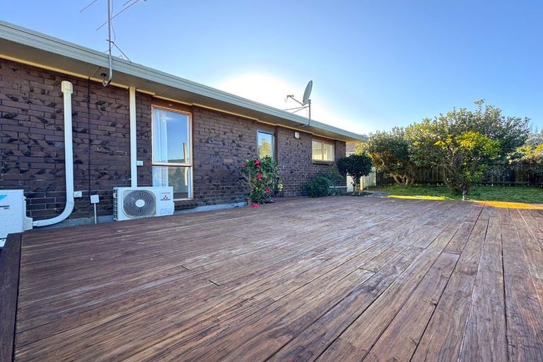 Photo of property in 1/10 Benygloe Place, Highland Park, Auckland, 2010