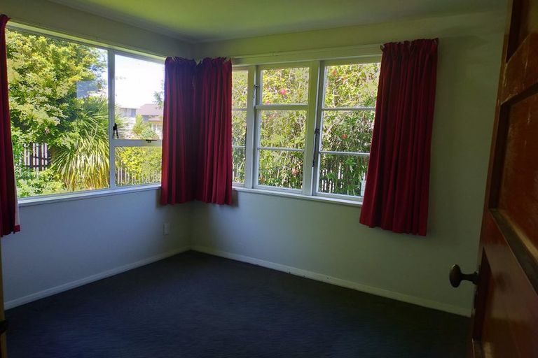 Photo of property in 1 Seton Street, Riccarton, Christchurch, 8011