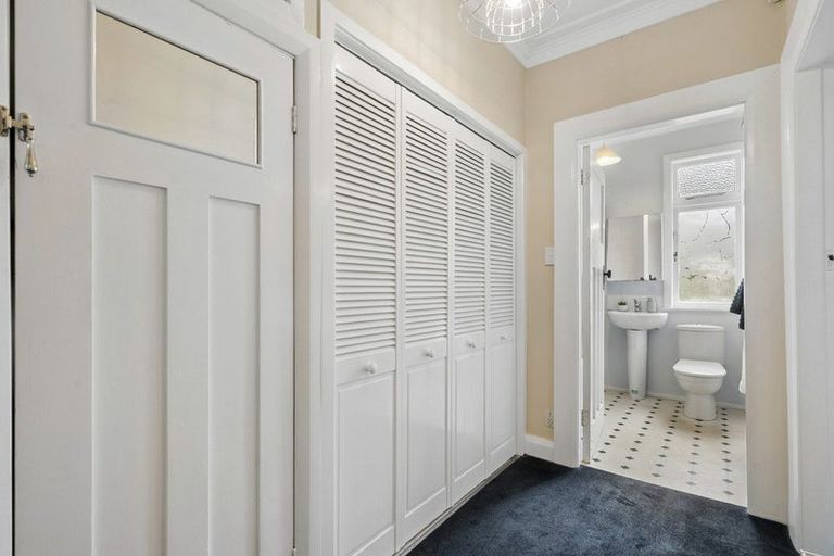 Photo of property in 21 Burrows Avenue, Karori, Wellington, 6012