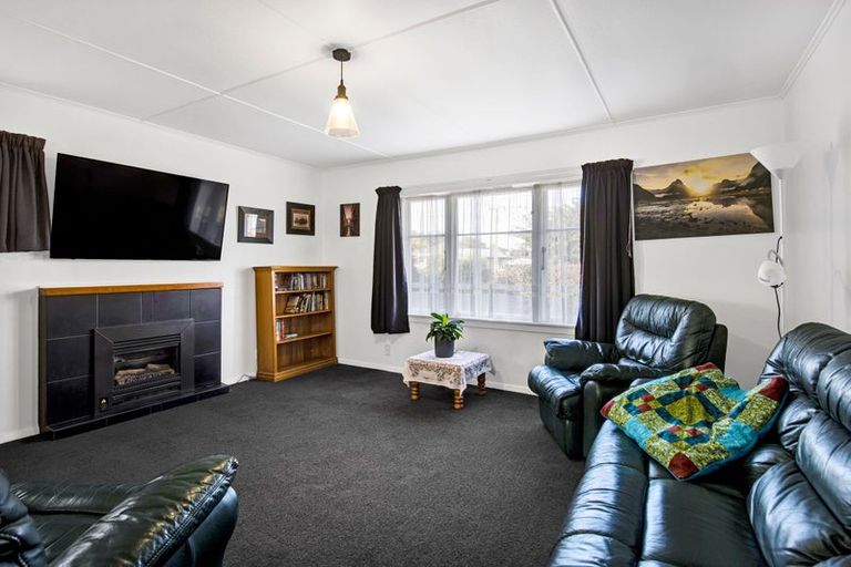 Photo of property in 60 Egmont Street, Hawera, 4610