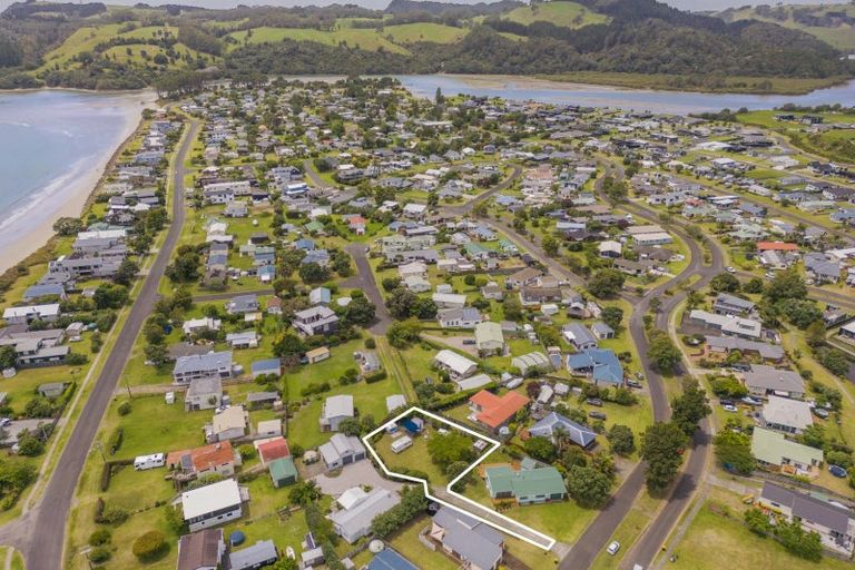 Photo of property in 11 Charles Green Drive, Cooks Beach, Whitianga, 3591