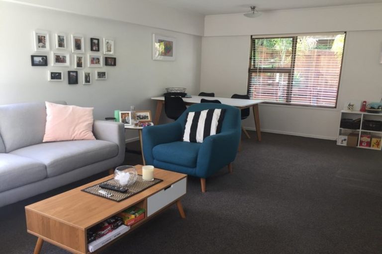 Photo of property in 3/59 Norwood Road, Bayswater, Auckland, 0622