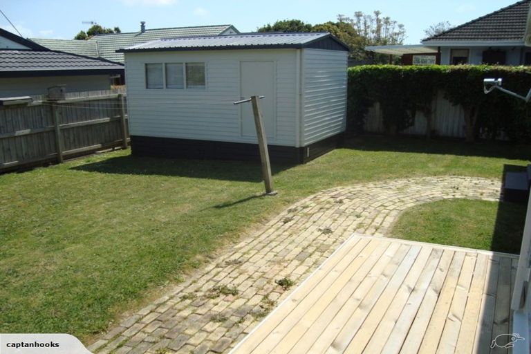 Photo of property in 1/23 Commissariat Road, Mount Wellington, Auckland, 1060