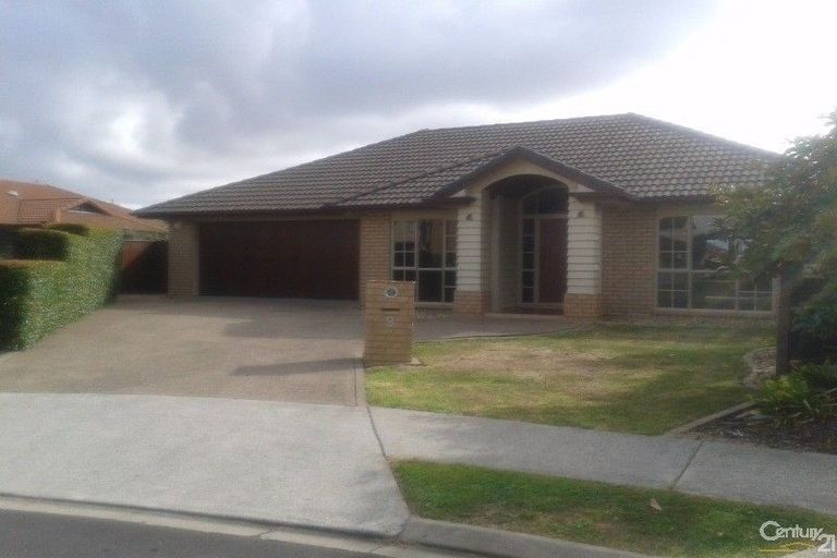 Photo of property in 9 Elwyn Close, Flat Bush, Auckland, 2016