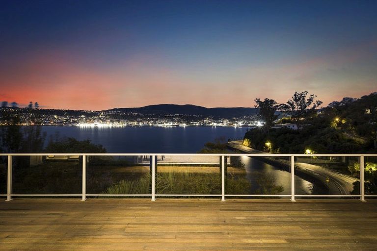 Photo of property in 8a Doon Street, Vauxhall, Dunedin, 9013