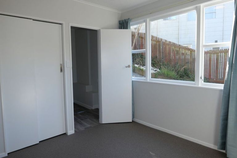 Photo of property in 132 Broderick Road, Johnsonville, Wellington, 6037