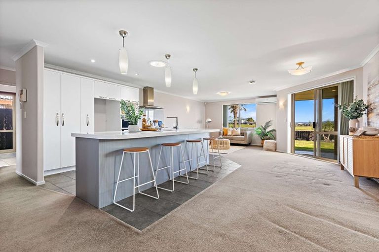 Photo of property in 31 Sarah Place, Papamoa Beach, Papamoa, 3118