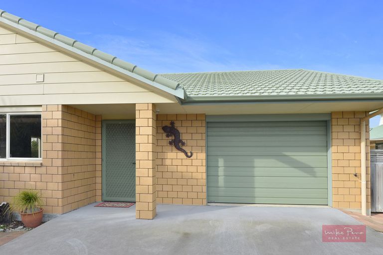 Photo of property in 32 Markson Avenue, Onerahi, Whangarei, 0110