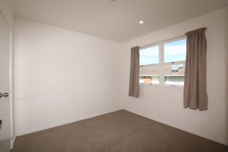 Photo of property in 1/74 Portage Road, New Lynn, Auckland, 0600