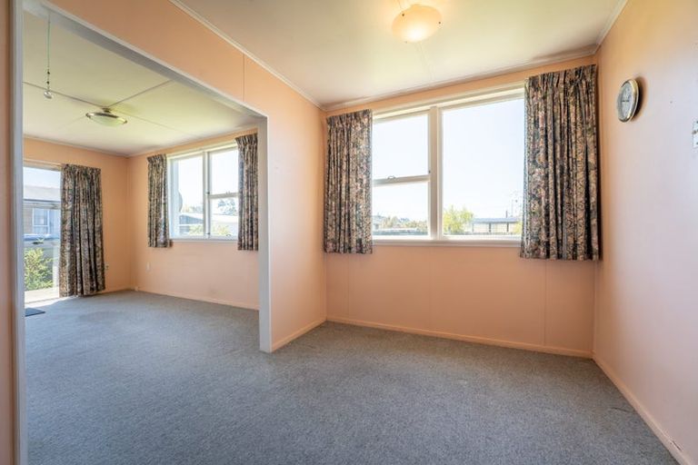 Photo of property in 2 Balmoral Street, Waimate, 7924