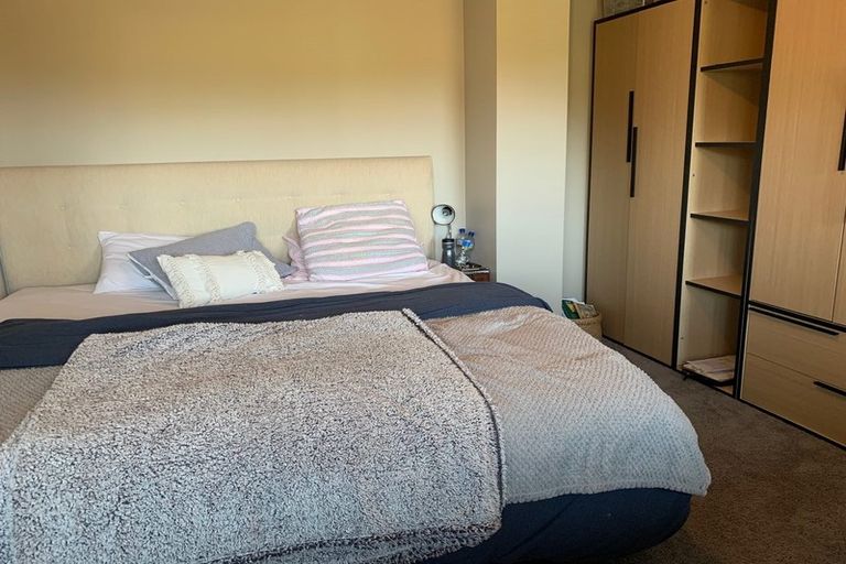 Photo of property in 53 Stillwater Crescent, Stillwater, Silverdale, 0993