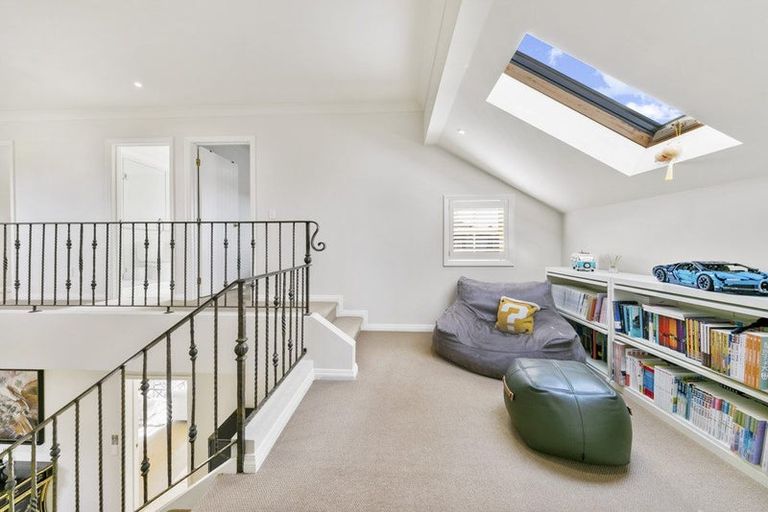 Photo of property in 12 Fairfield Lane, East Tamaki Heights, Auckland, 2016