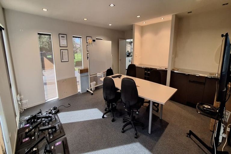 Photo of property in 8 Joyce Adams Place, Waimauku, 0883