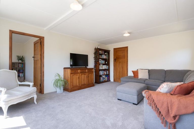 Photo of property in 10 Arawhata Street, Ranui, Porirua, 5024