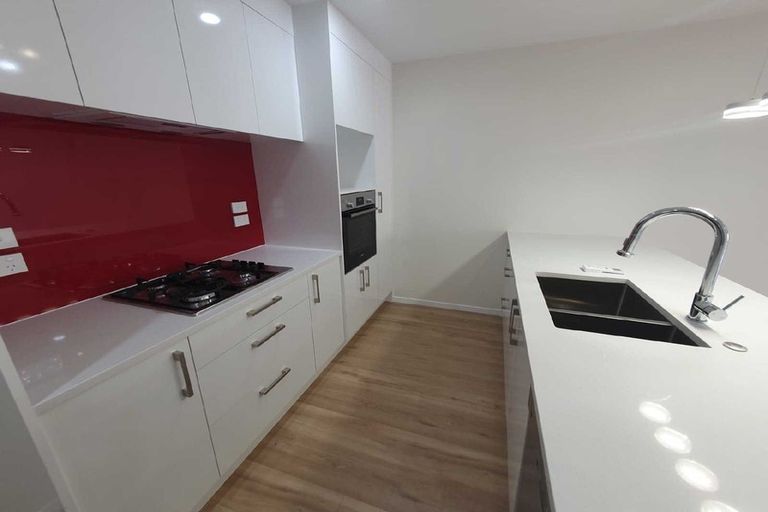 Photo of property in 83a Glengarry Road, Glen Eden, Auckland, 0602