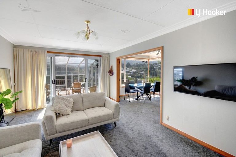 Photo of property in 85 Kaikorai Valley Road, Glenross, Dunedin, 9011