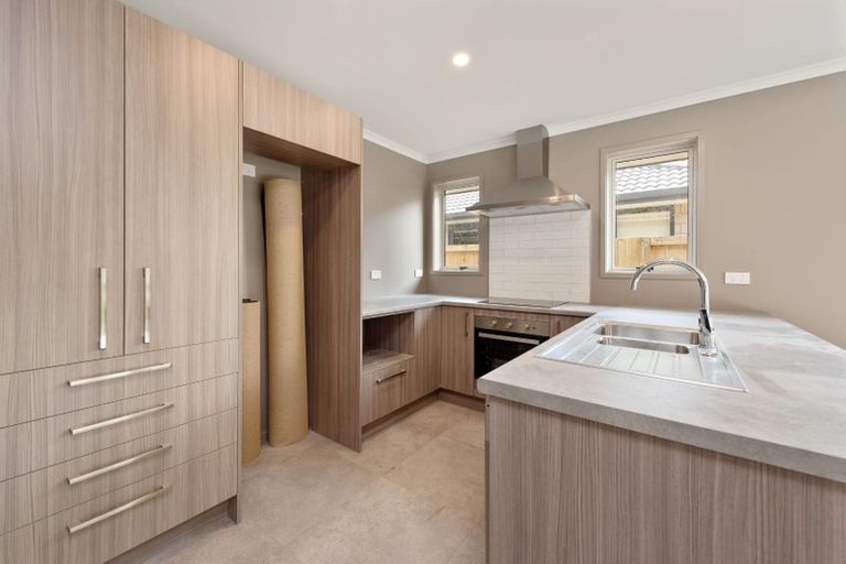 Photo of property in 36 Hills View Drive, Papamoa, 3118