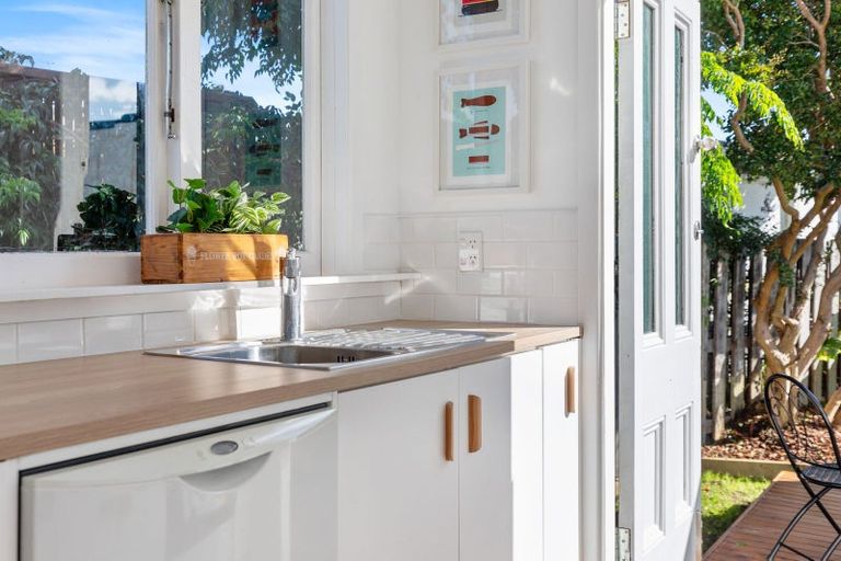 Photo of property in 20b Alverstoke Road, Parkvale, Tauranga, 3112