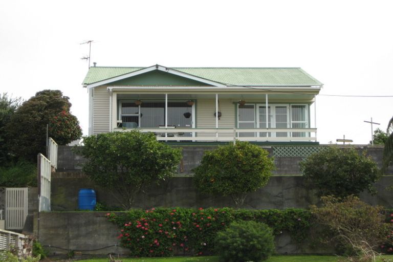Photo of property in 65 Grey Street, Waitara, 4320