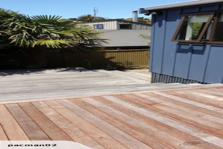 Photo of property in 1/77 Hebron Road, Waiake, Auckland, 0630