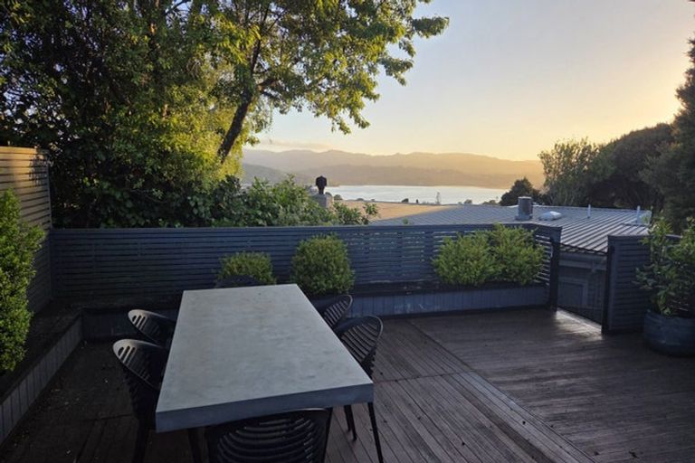 Photo of property in 29 Kiriwai Road, Paremata, Porirua, 5024