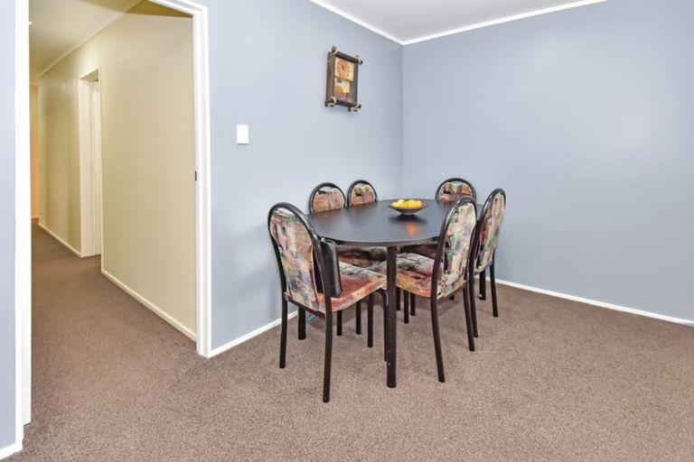 Photo of property in 2/13 Bunnythorpe Road, Papakura, 2110