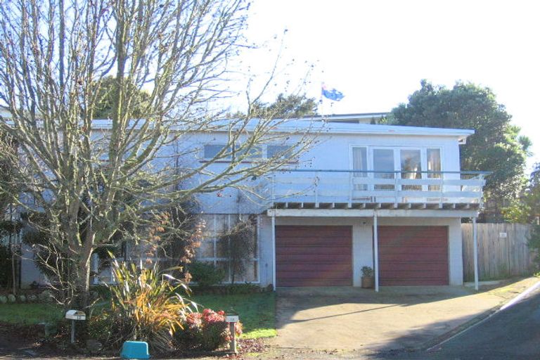 Photo of property in 12 Kenilworth Place, Dinsdale, Hamilton, 3204