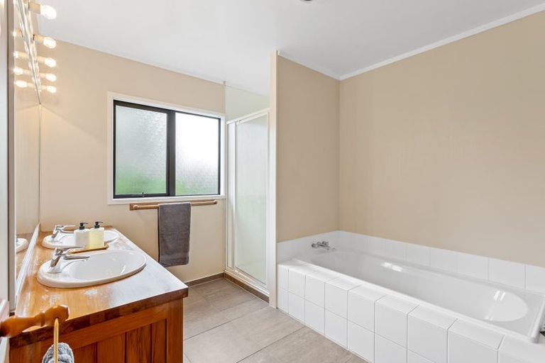 Photo of property in 90 Fahey Road, Bombay, 2675