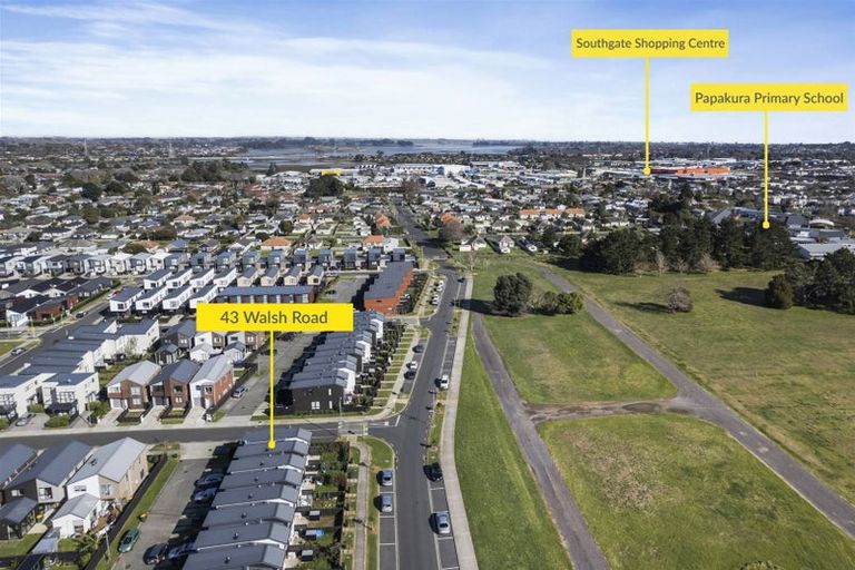Photo of property in 43 Walsh Road, Papakura, 2110