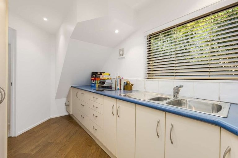 Photo of property in 26 Arran Road, Browns Bay, Auckland, 0630