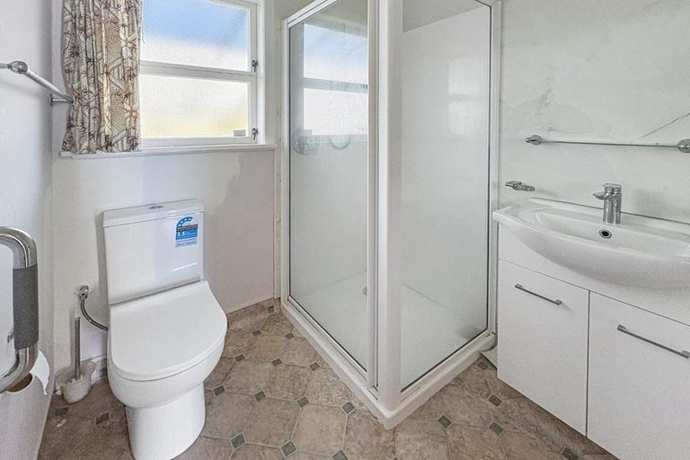 Photo of property in 42 Rugby Street, Levin, 5510