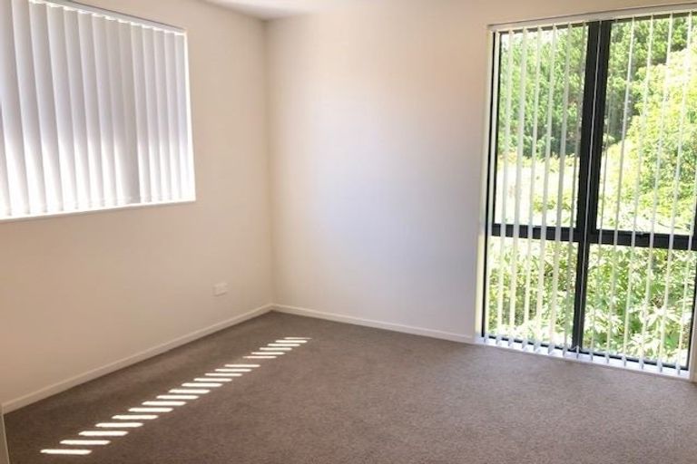 Photo of property in 60d Seymour Road, Sunnyvale, Auckland, 0612