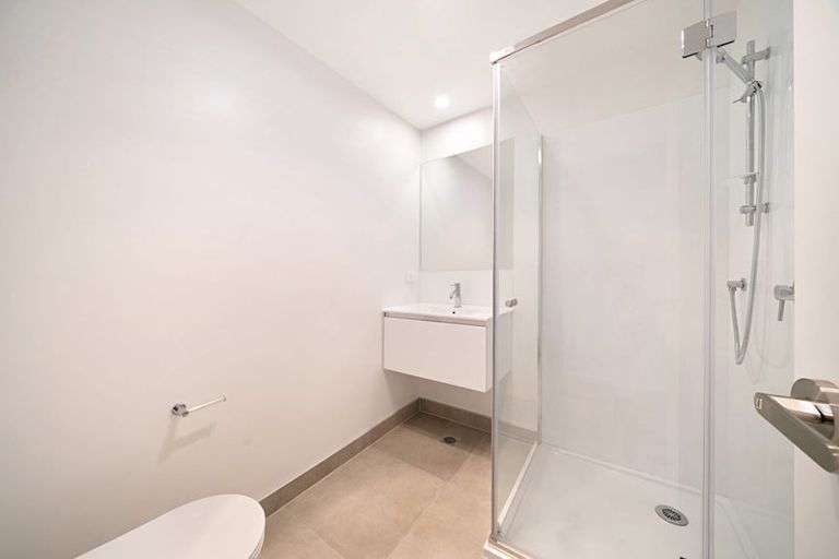 Photo of property in 15 Clay Works Lane, New Lynn, 0600