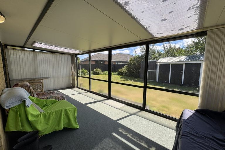 Photo of property in 4 Amdale Avenue, Broomfield, Christchurch, 8042