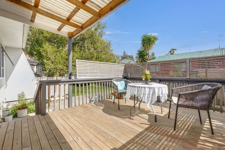 Photo of property in 3/54 Lynwood Road, New Lynn, Auckland, 0600