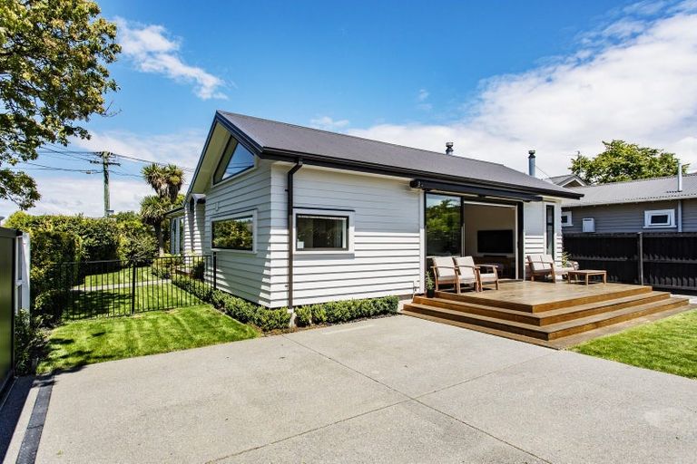 Photo of property in 1 Kensington Avenue, Mairehau, Christchurch, 8013