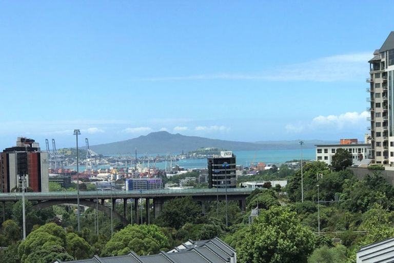 Photo of property in 4n/160 Symonds Street, Eden Terrace, Auckland, 1010