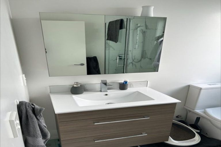 Photo of property in 1/550 Barbadoes Street, Edgeware, Christchurch, 8013