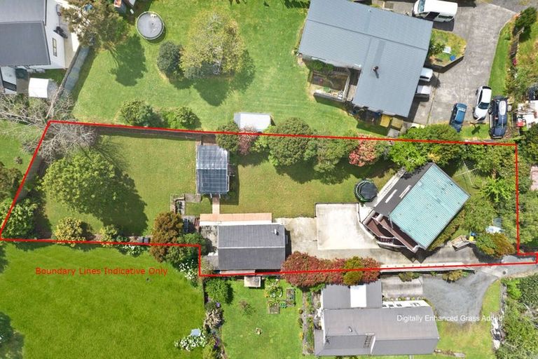 Photo of property in 22 Fernleigh Avenue, Waiuku, 2123