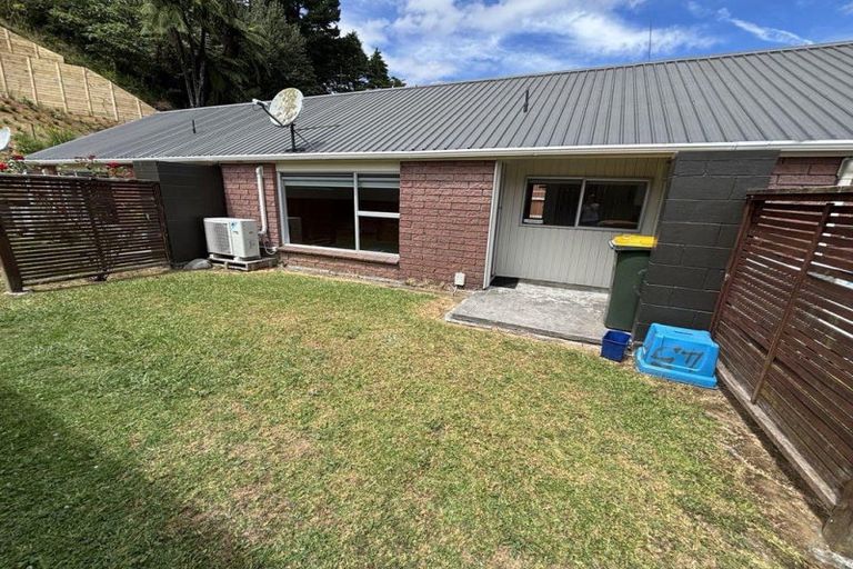 Photo of property in 45 Seaview Road, Marfell, New Plymouth, 4310